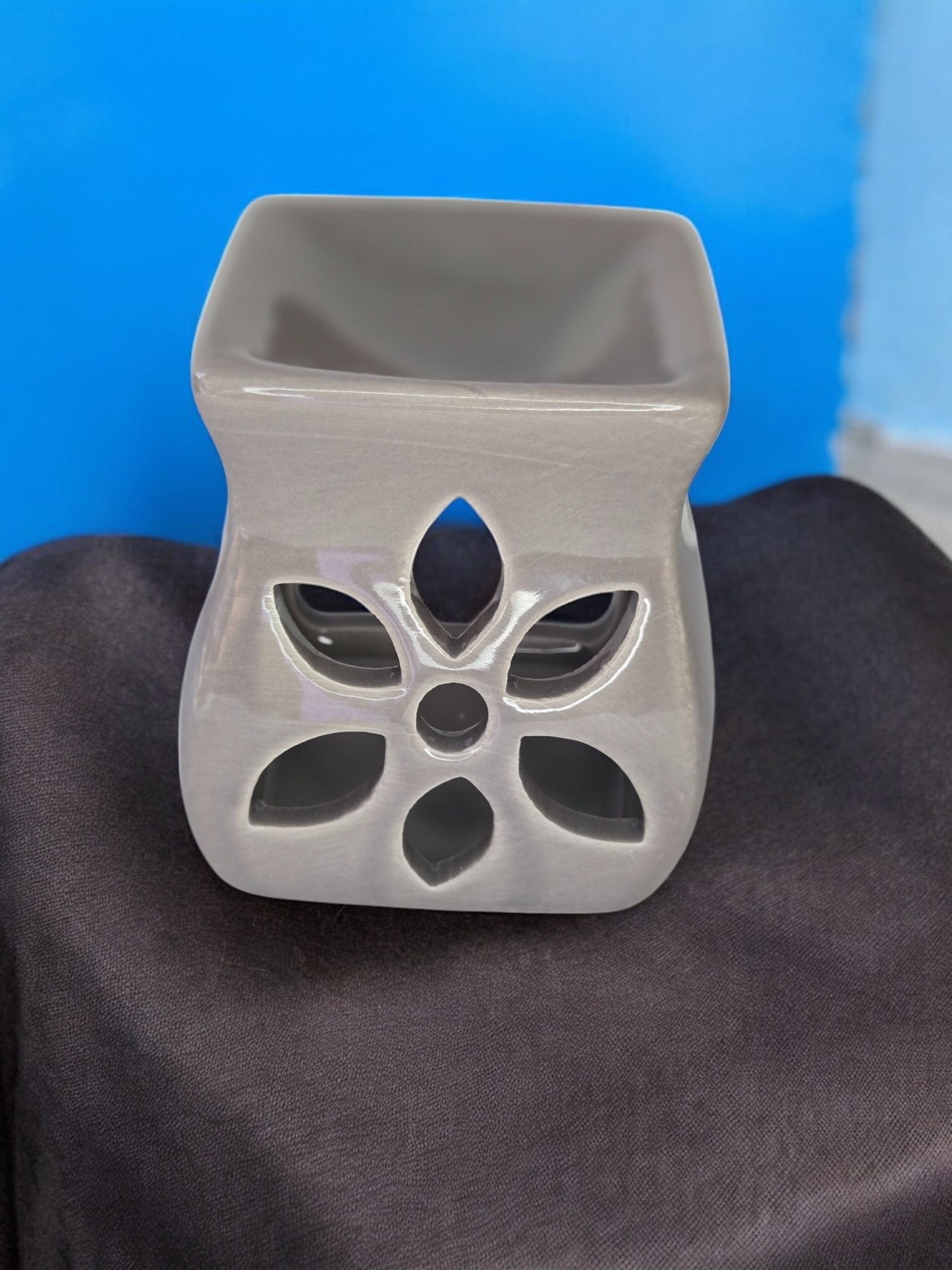 Flower Wax Warmer (grey)